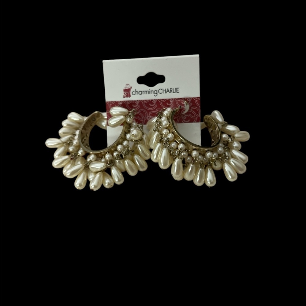 Charming Charlie Gold Pearl Earrings